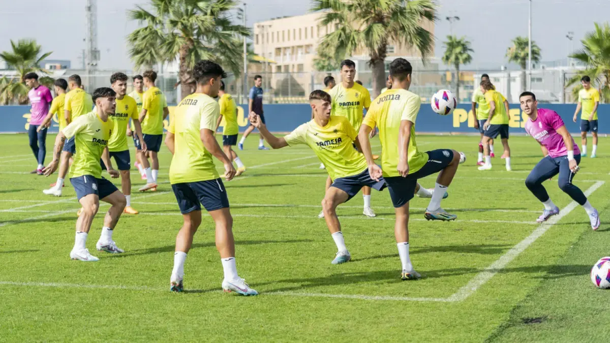 Villarreal Gap Year training session